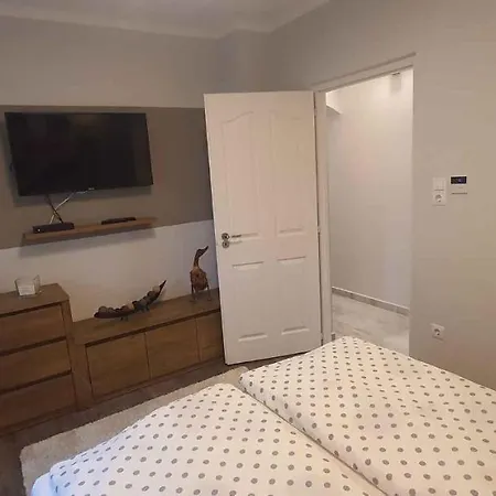 In - Balaton 44883 *