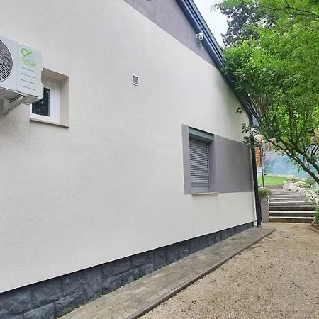 In - Balaton 44883 بيت للعطل كيستاي