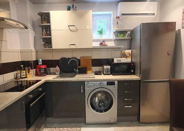 펜션 In - Balaton 44883 *